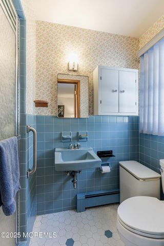 46 Mount Vernon Drive, Toms River, NJ 08755