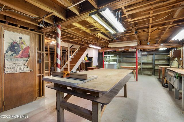 46 Mount Vernon Drive, Toms River, NJ 08755