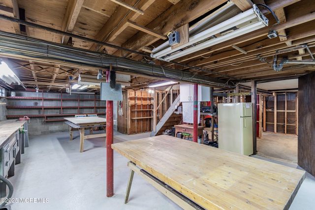 46 Mount Vernon Drive, Toms River, NJ 08755