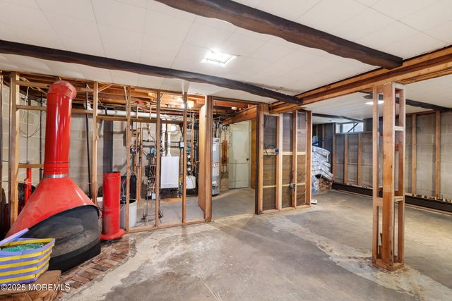 46 Mount Vernon Drive, Toms River, NJ 08755