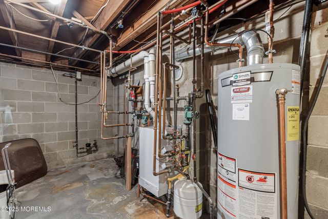 46 Mount Vernon Drive, Toms River, NJ 08755