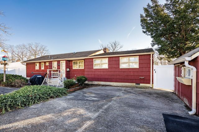 46 Mount Vernon Drive, Toms River, NJ 08755