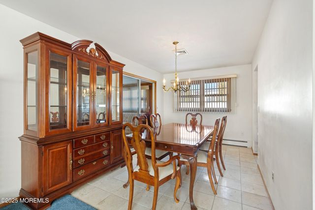 46 Mount Vernon Drive, Toms River, NJ 08755