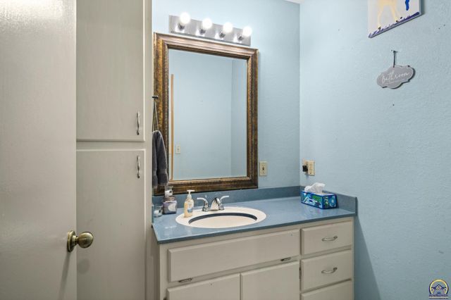 1545 E Street, Osage City, KS 66523