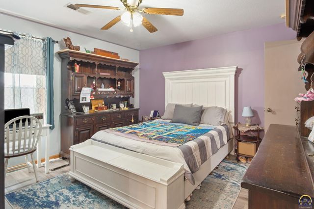 1545 E Street, Osage City, KS 66523