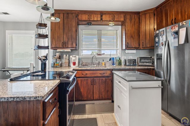 1545 E Street, Osage City, KS 66523