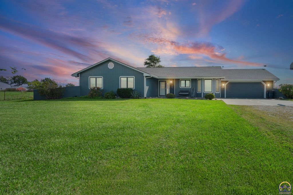 1545 E Street, Osage City, KS 66523