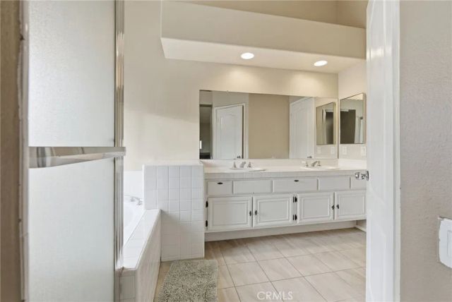 19535 Highridge, Trabuco Canyon, CA 92679