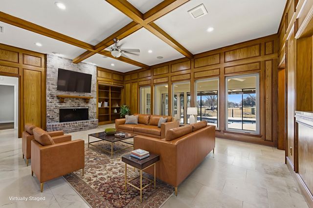 3332 Gatwick Place, Farmers Branch, TX 75234