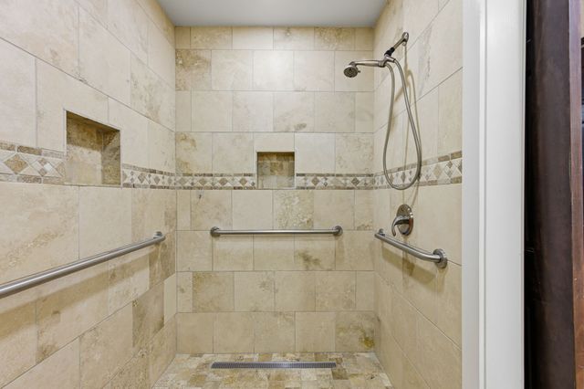 3332 Gatwick Place, Farmers Branch, TX 75234