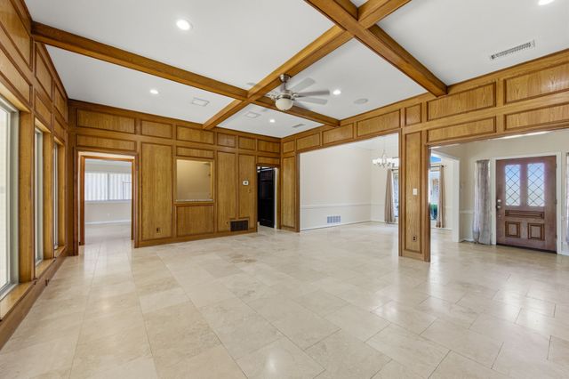 3332 Gatwick Place, Farmers Branch, TX 75234