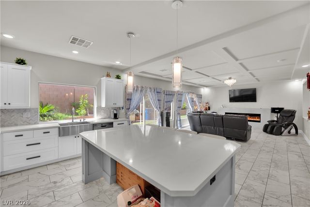 8373 Bartholomew Park Court, Las Vegas, NV 89139
