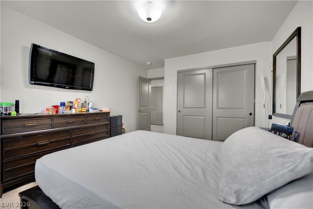 8373 Bartholomew Park Court, Las Vegas, NV 89139