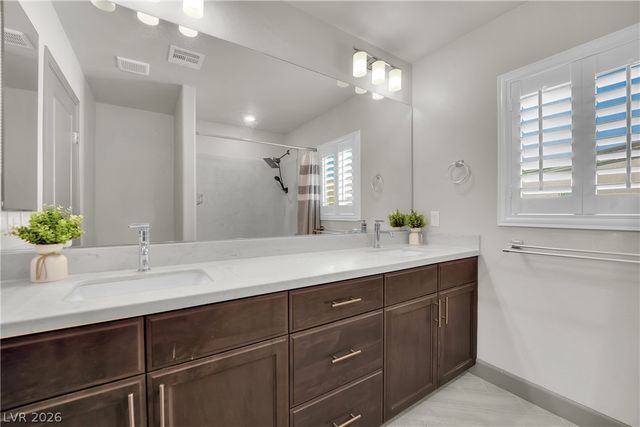 8373 Bartholomew Park Court, Las Vegas, NV 89139
