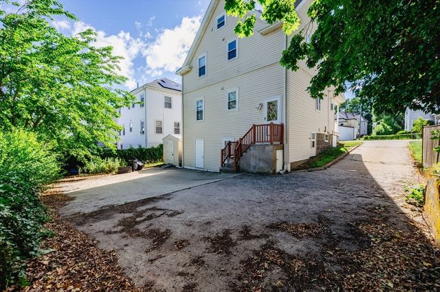 87 Independence Ave 2, Quincy, MA 02169