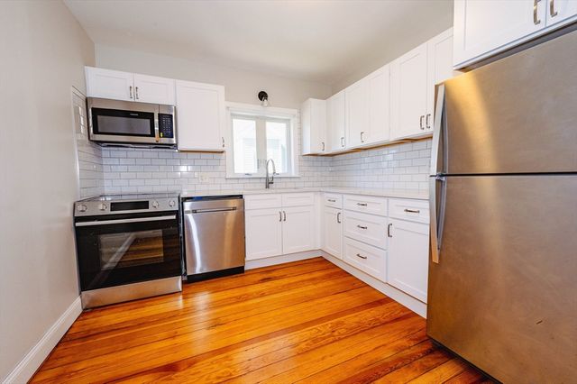 87 Independence Ave 2, Quincy, MA 02169