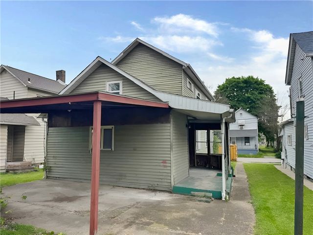 1111 Pollock Ave, New Castle, PA 16101