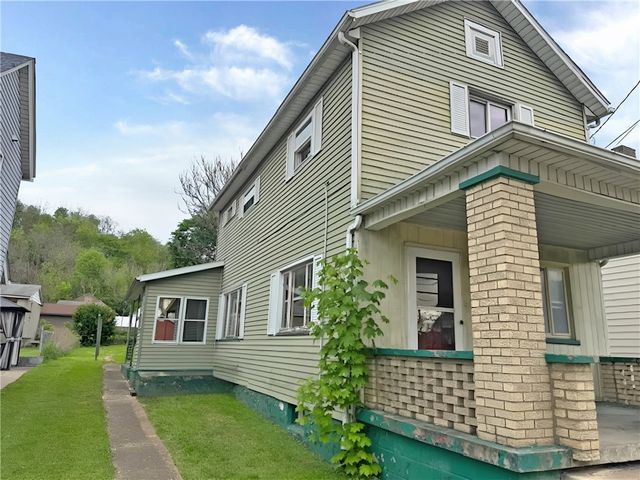 1111 Pollock Ave, New Castle, PA 16101