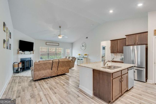 77 Midnight Run S, Dawsonville, GA 30534