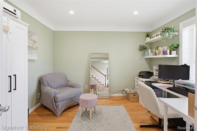 186 Westwood Drive, Bloomfield Hills, MI 48301