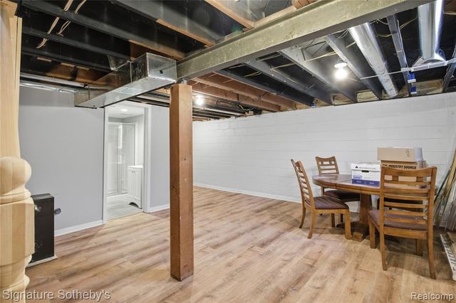 186 Westwood Drive, Bloomfield Hills, MI 48301