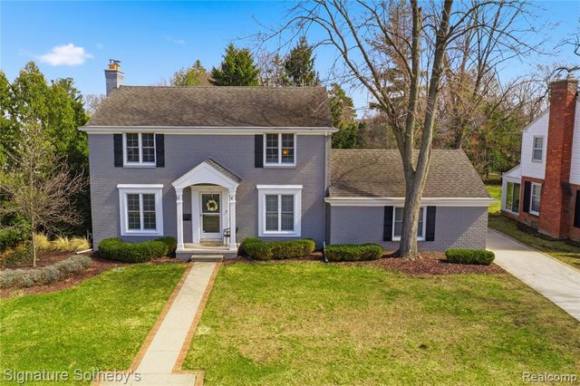 186 Westwood Drive, Bloomfield Hills, MI 48301