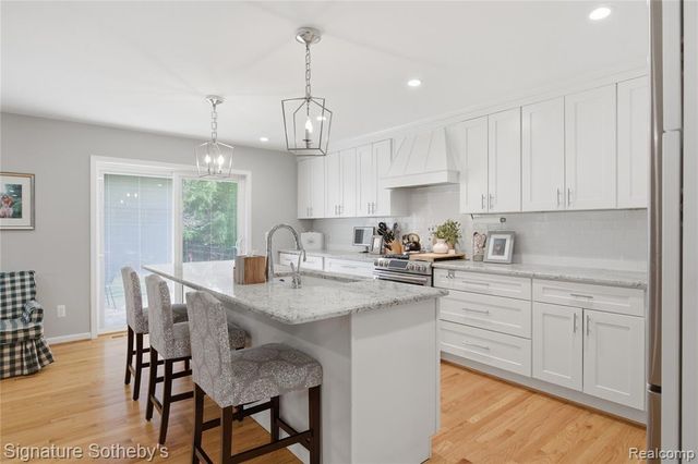 186 Westwood Drive, Bloomfield Hills, MI 48301