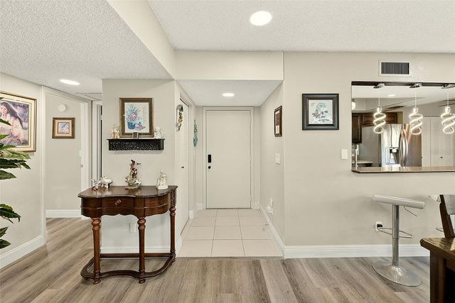 700 STARKEY ROAD 1216, Largo, FL 33771