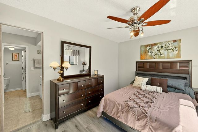 700 STARKEY ROAD 1216, Largo, FL 33771