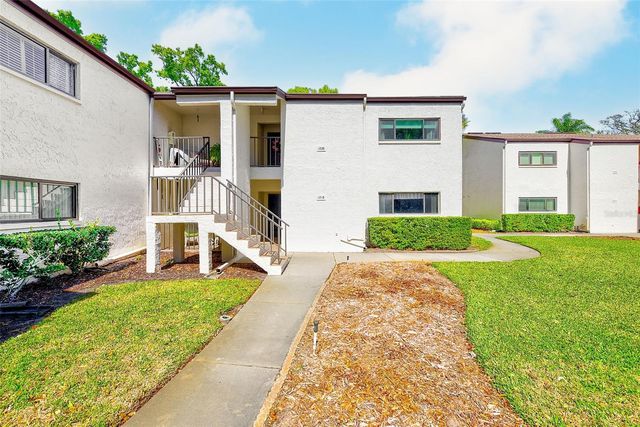 700 STARKEY ROAD 1216, Largo, FL 33771