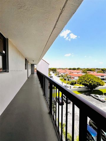 10145 NW 9th St Circle 7-505, Miami, FL 33172