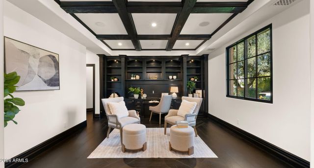 8501 N GOLF Drive, Paradise Valley, AZ 85253