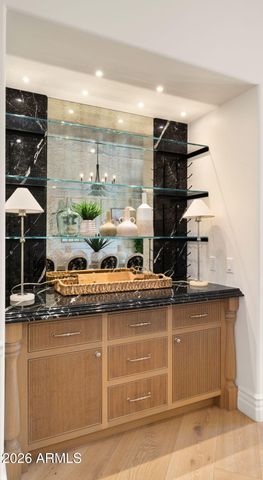 8501 N GOLF Drive, Paradise Valley, AZ 85253