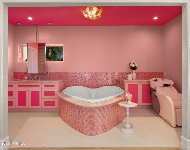 8501 N GOLF Drive, Paradise Valley, AZ 85253