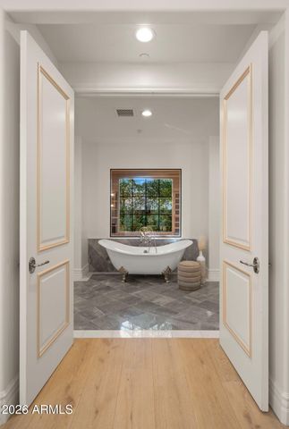 8501 N GOLF Drive, Paradise Valley, AZ 85253