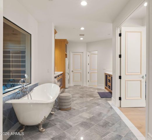 8501 N GOLF Drive, Paradise Valley, AZ 85253