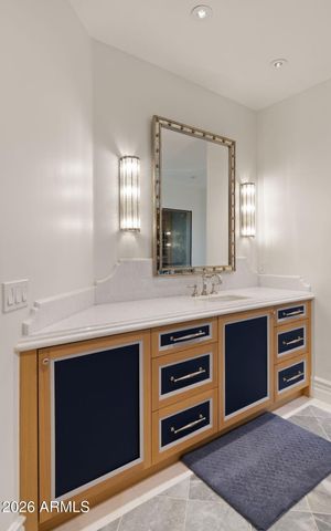 8501 N GOLF Drive, Paradise Valley, AZ 85253