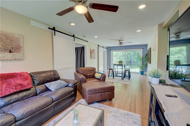 535 Ten Rod Road B, North Kingstown, RI 02852