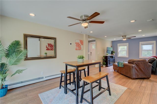 535 Ten Rod Road B, North Kingstown, RI 02852