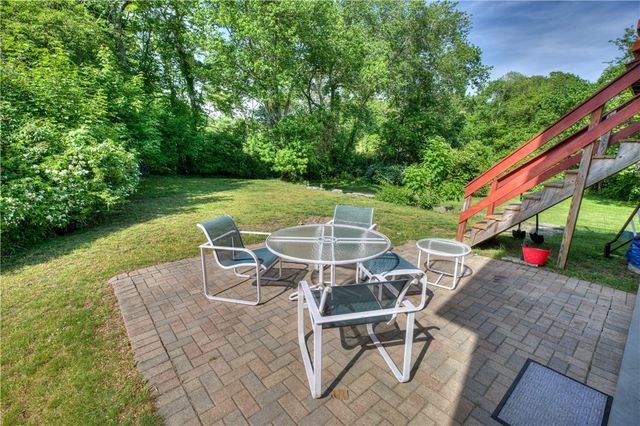 535 Ten Rod Road B, North Kingstown, RI 02852