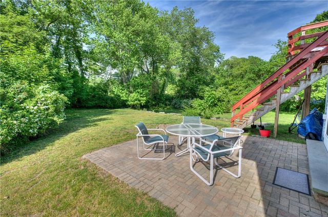 535 Ten Rod Road B, North Kingstown, RI 02852