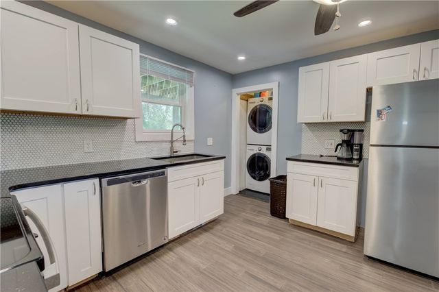 535 Ten Rod Road B, North Kingstown, RI 02852