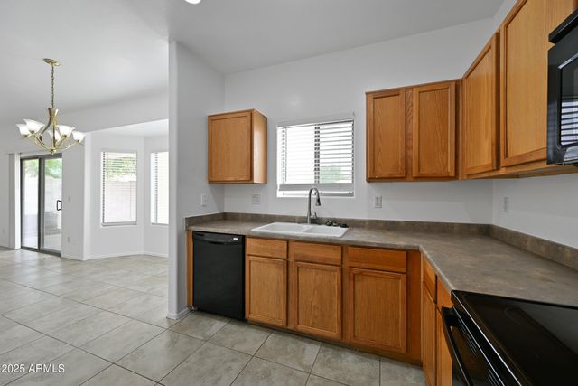 605 W Latona Road, Phoenix, AZ 85041