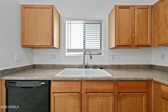 605 W Latona Road, Phoenix, AZ 85041