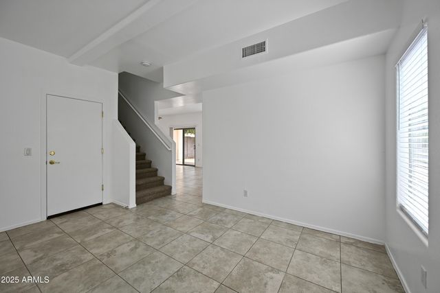 605 W Latona Road, Phoenix, AZ 85041