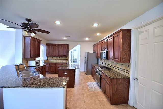 1125 Waterford Way, Allen, TX 75013