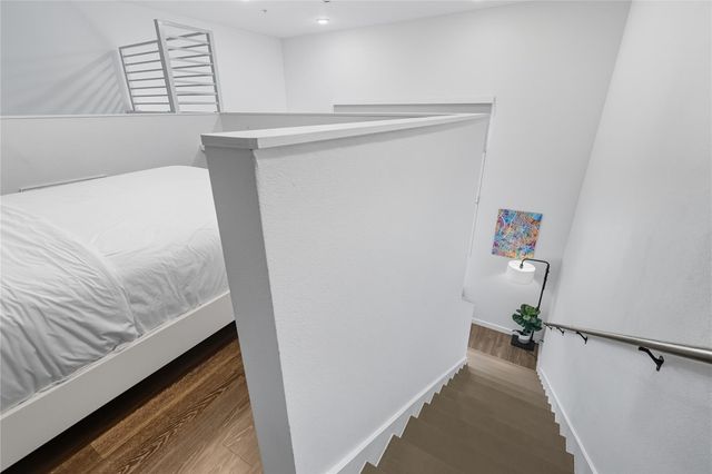 49 Navasota ST 205, Austin, TX 78702