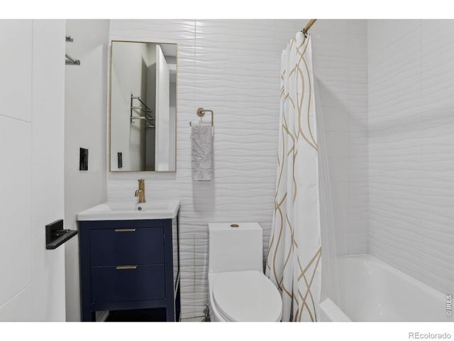 3735 Navajo Street, Denver, CO 80211