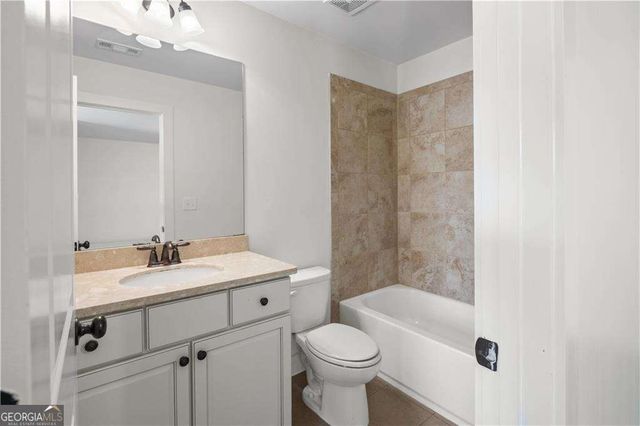 1486 Halletts Peak Place, Lawrenceville, GA 30044