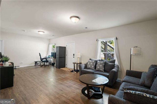 1486 Halletts Peak Place, Lawrenceville, GA 30044